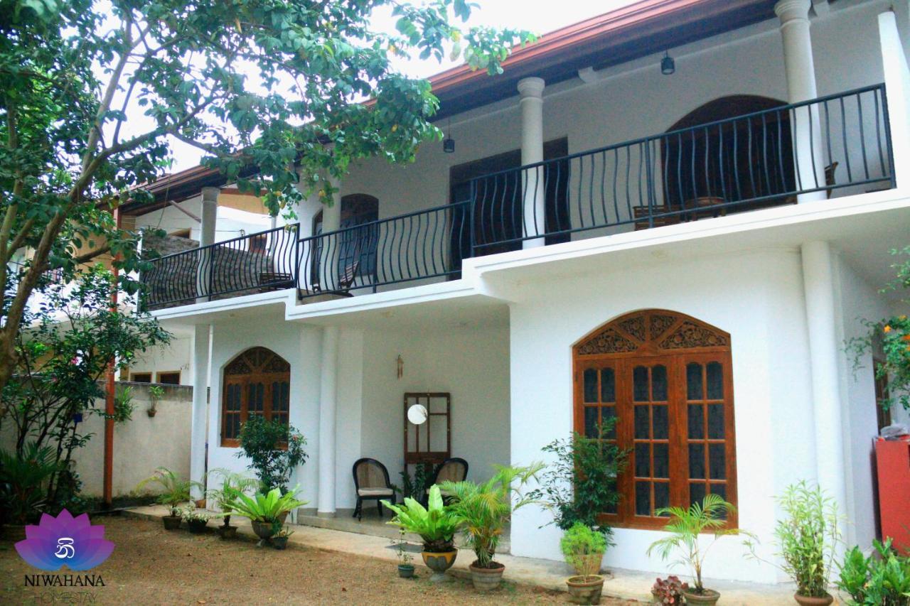 Nivahana Homestay Канді Екстер'єр фото